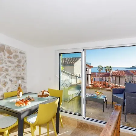 Fabulous Old-town House, Vue Terrasse, Philomer, 3 Διαμέρισμα *