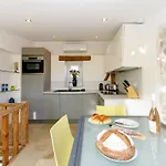 Fabulous Old-town House, Vue Terrasse, Philomer, 3 Apartment Antibes
