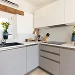 Fabulous Old-town House, Vue Terrasse, Philomer, 3 Apartment *