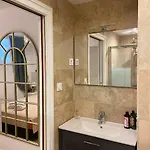 Fabulous Old-town House, Vue Terrasse, Philomer, 3 Apartment *