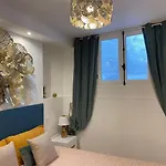 Fabulous Old-town House, Vue Terrasse, Philomer, 3 Apartment Antibes
