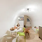 Fabulous Old-town House, Vue Terrasse, Philomer, 3 Antibes