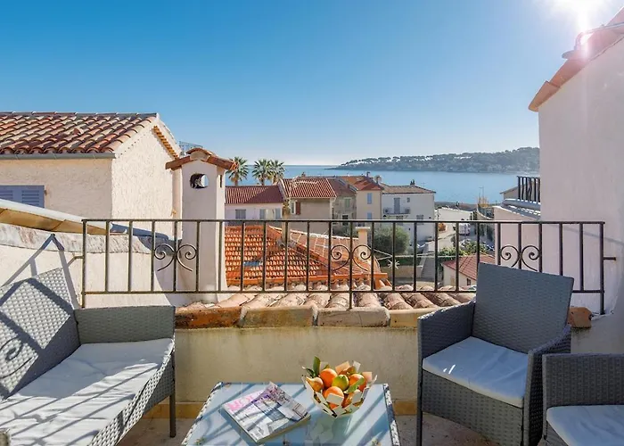 Fabulous Old-town House, Vue Terrasse, Philomer, 3 דירה אנטיב