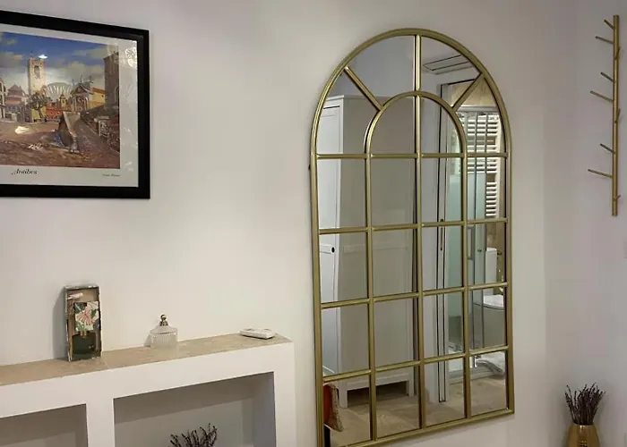 Fabulous Old-town House, Vue Terrasse, Philomer, 3 אנטיב